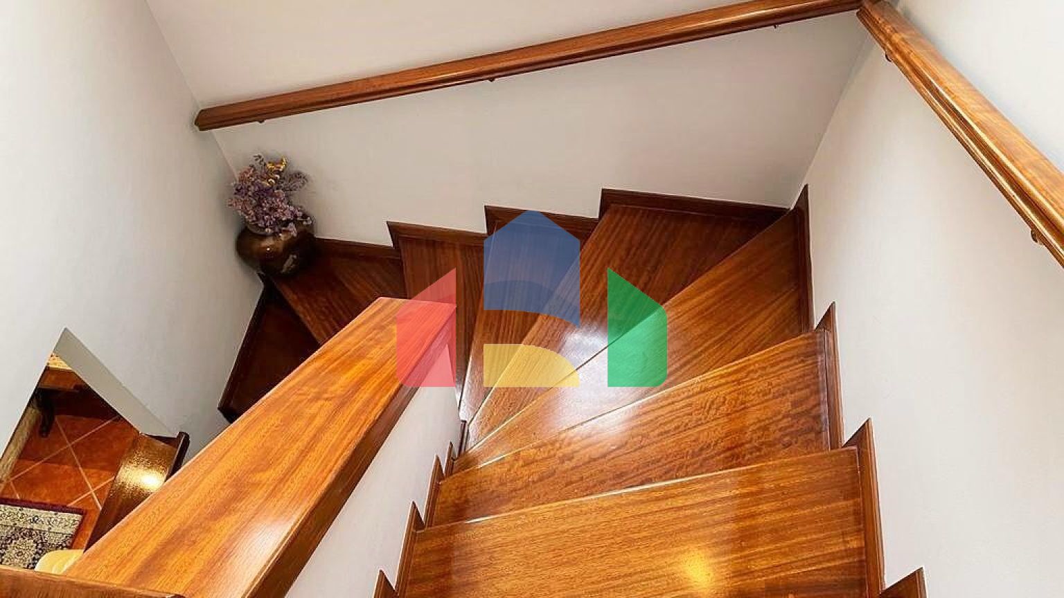 Продаж - Котедж 257 m² на о. Корфу