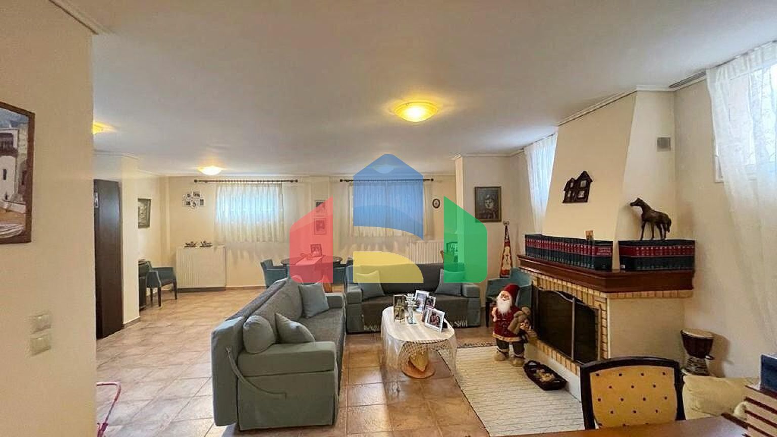 Продаж - Котедж 257 m² на о. Корфу