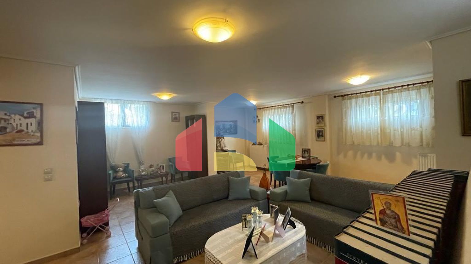 Продаж - Котедж 257 m² на о. Корфу