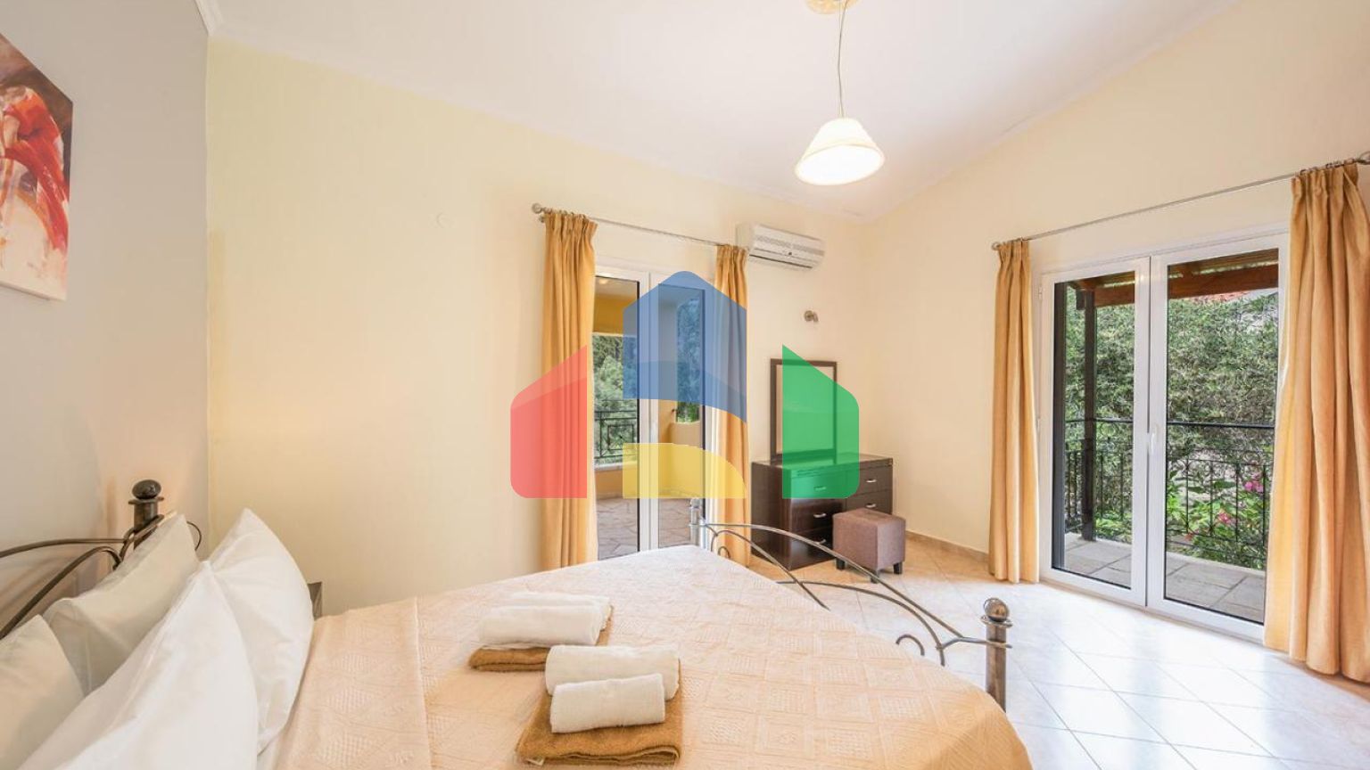 Продаж - Вілла 245 m² на о. Корфу