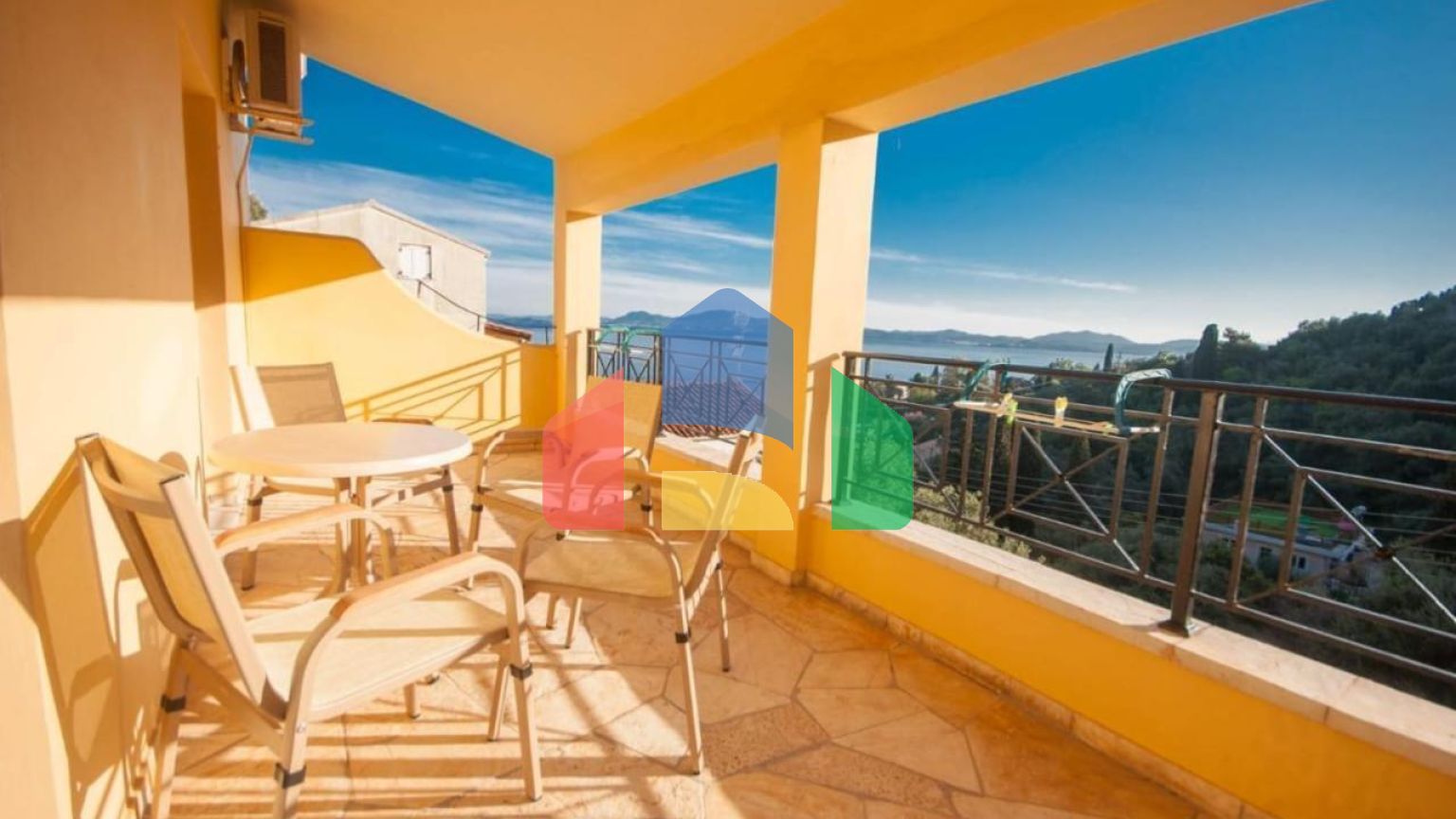 Продаж - Вілла 245 m² на о. Корфу