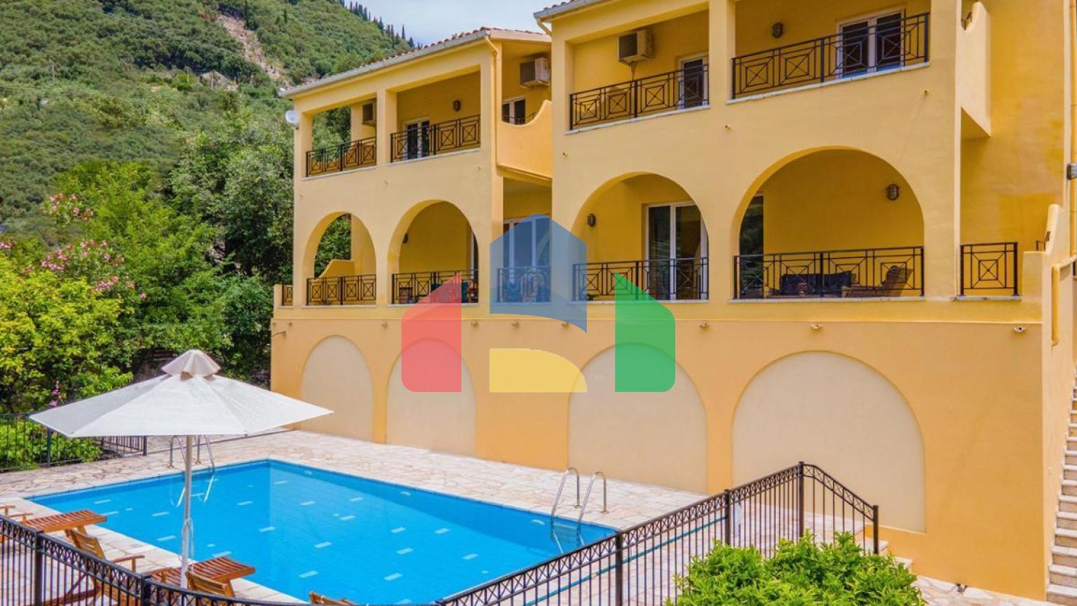 Продаж - Вілла 245 m² на о. Корфу