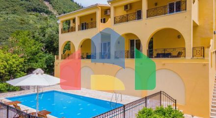 Продаж - Вілла 245 m² на о. Корфу