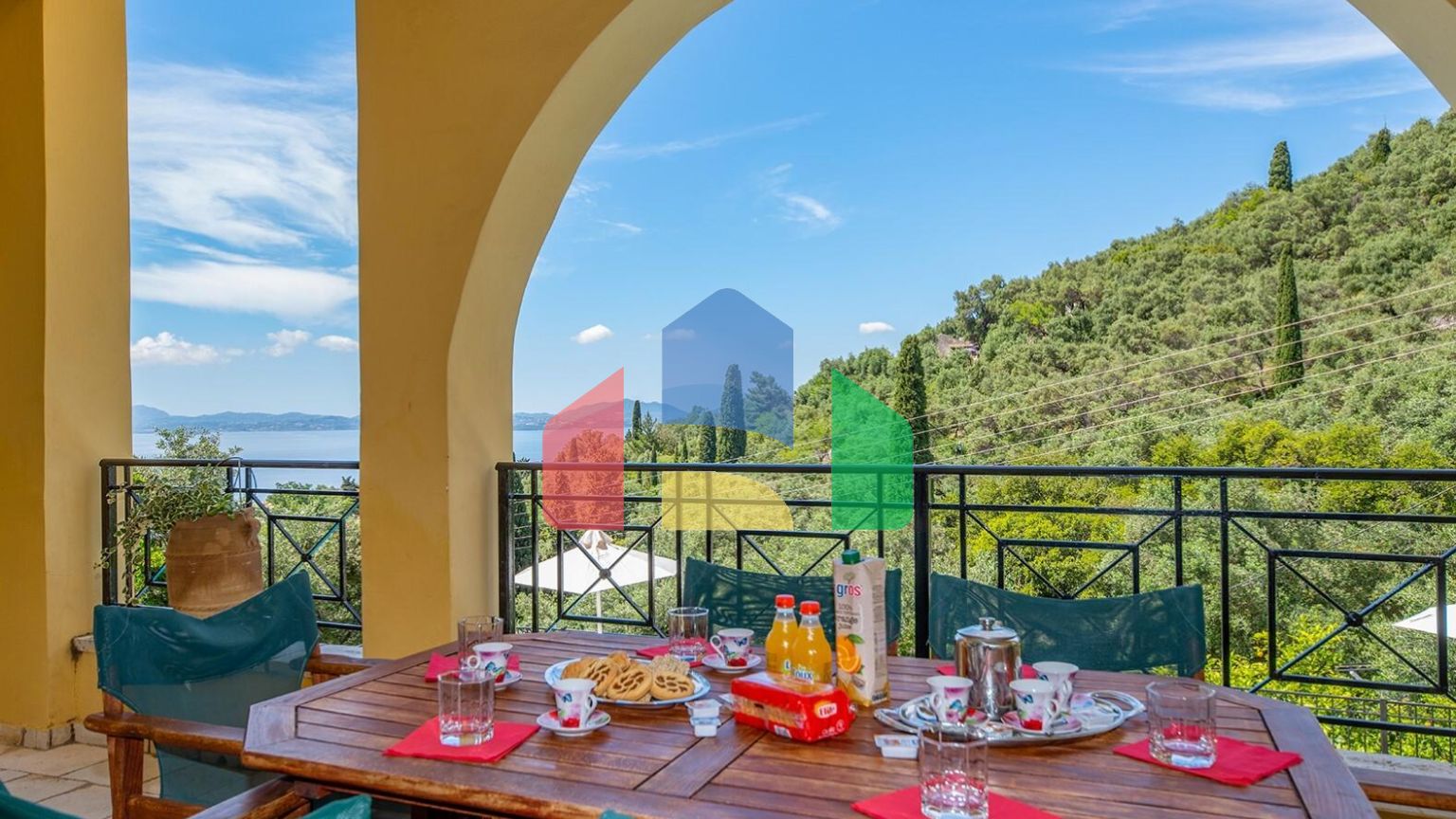 Продаж - Вілла 245 m² на о. Корфу