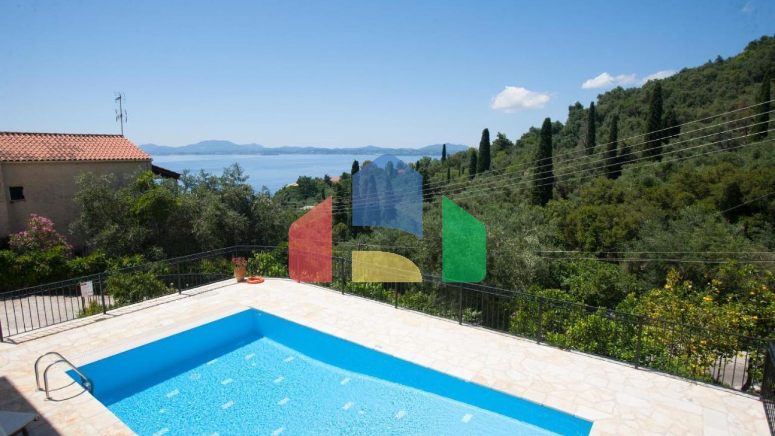 Продаж - Вілла 245 m² на о. Корфу