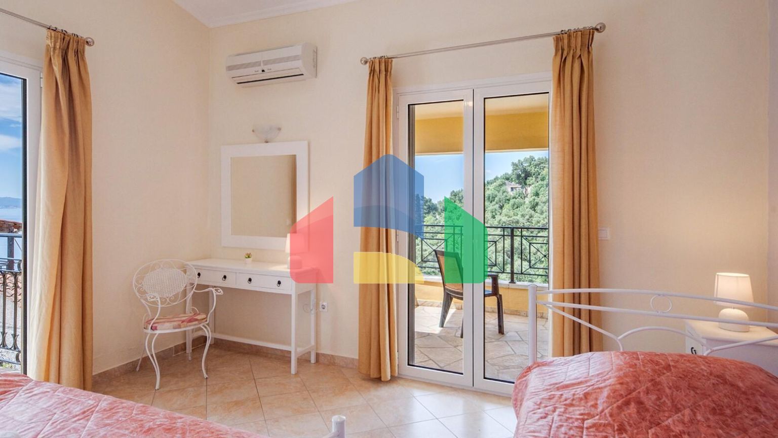 Продаж - Вілла 245 m² на о. Корфу