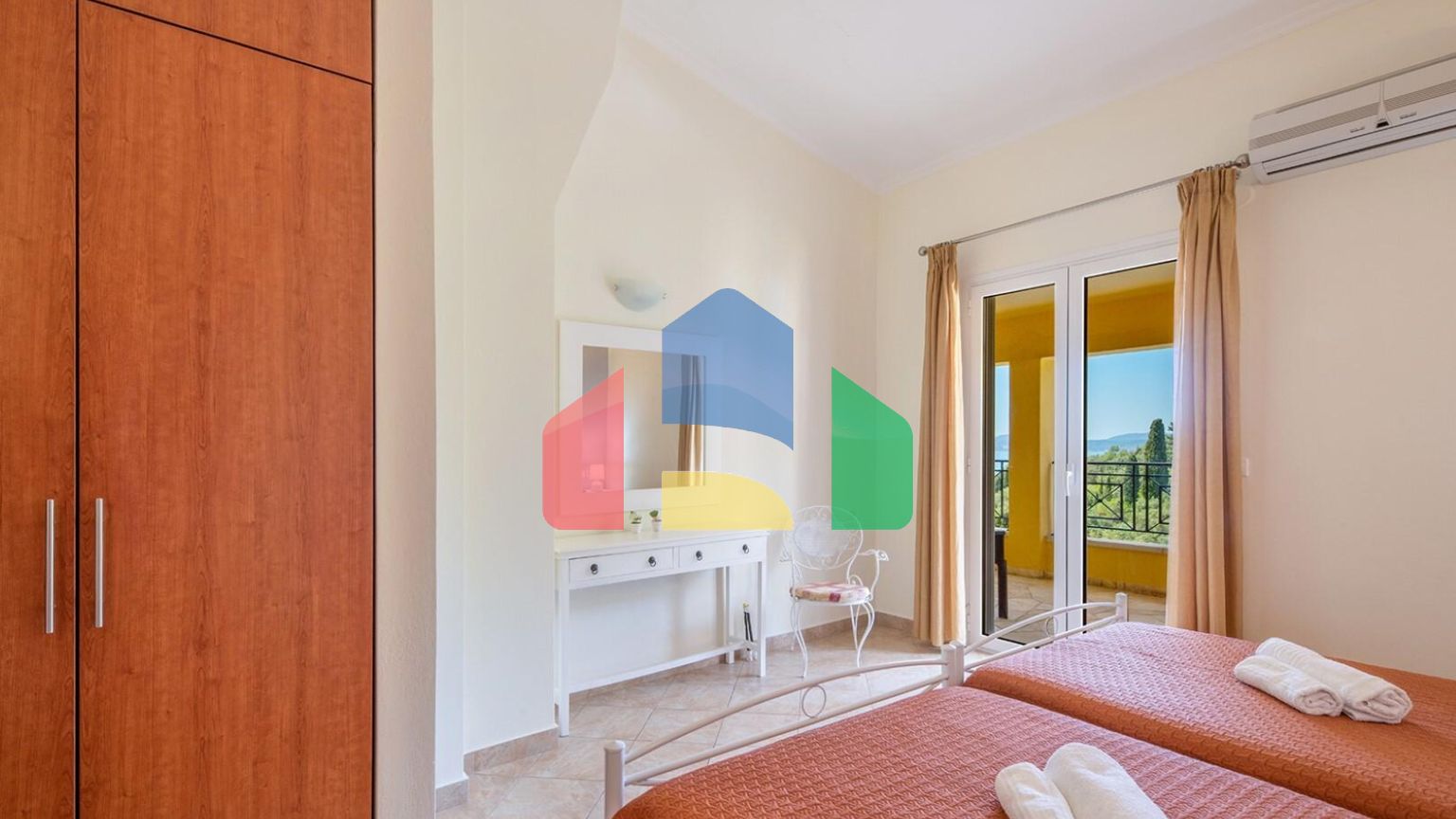 Продаж - Вілла 245 m² на о. Корфу