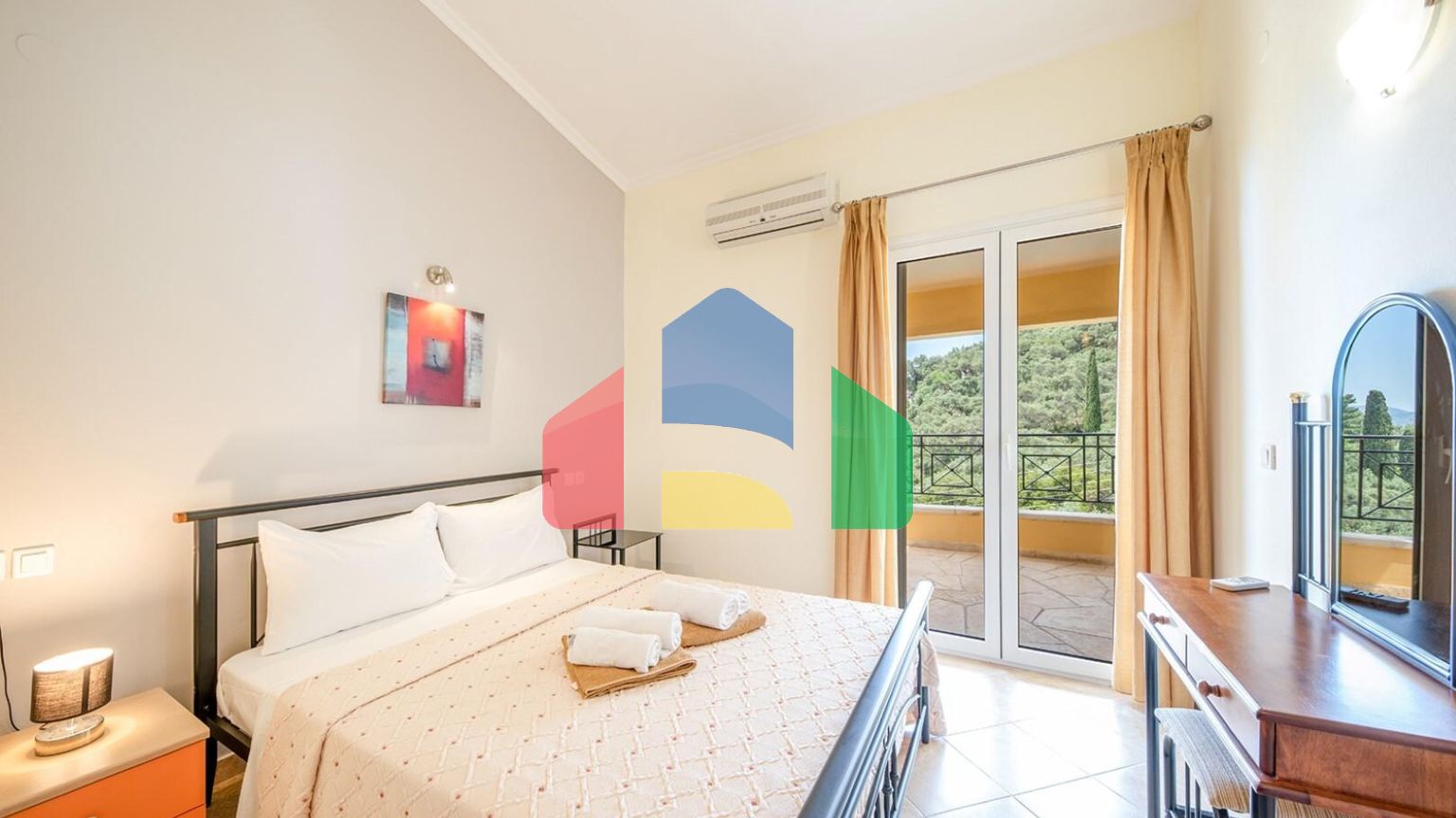 Продаж - Вілла 245 m² на о. Корфу