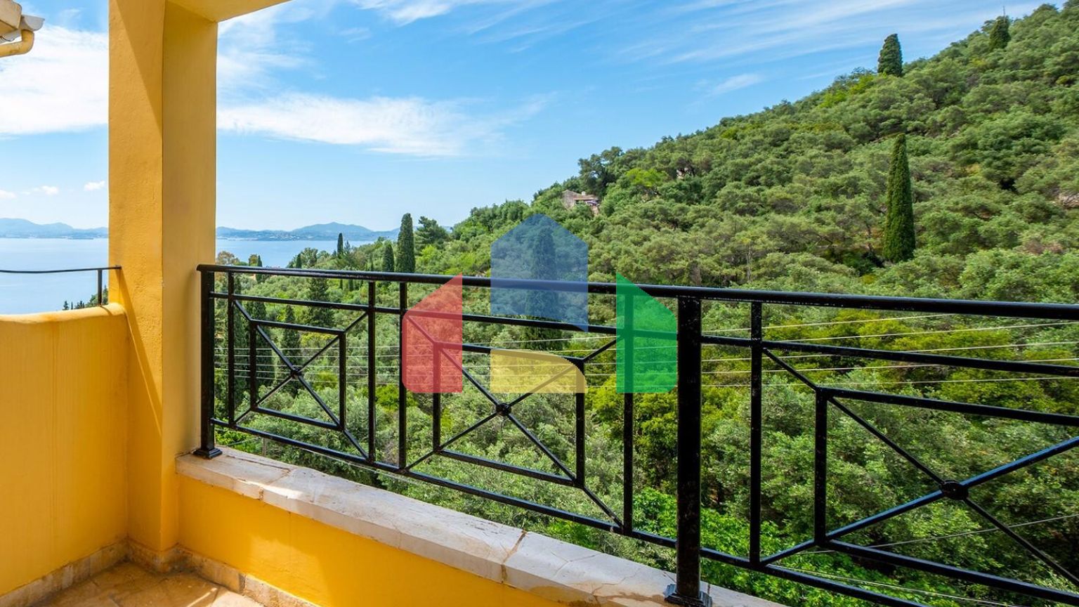 Продаж - Вілла 245 m² на о. Корфу