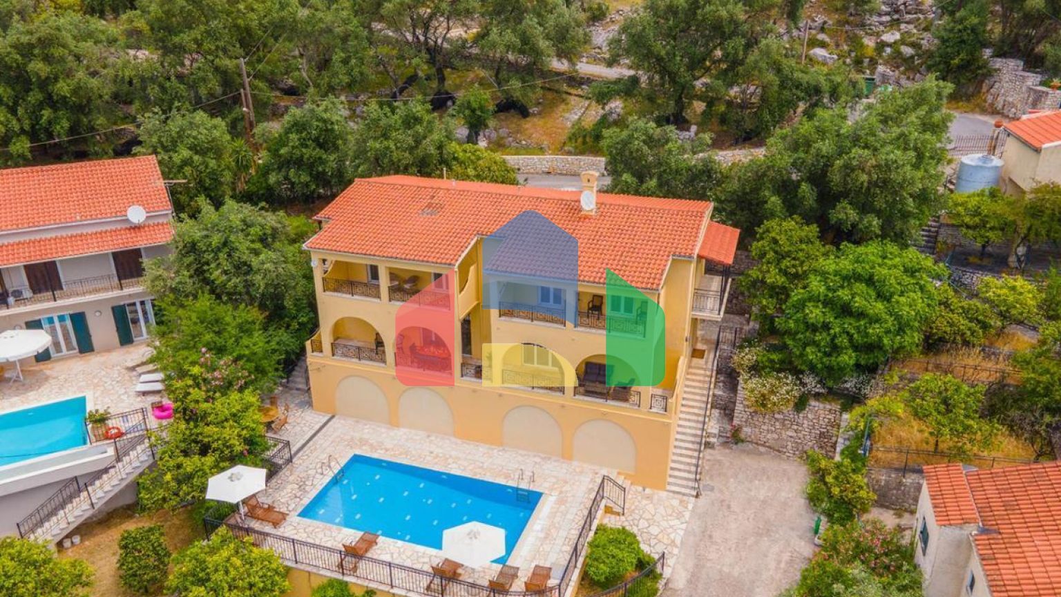 Продаж - Вілла 245 m² на о. Корфу