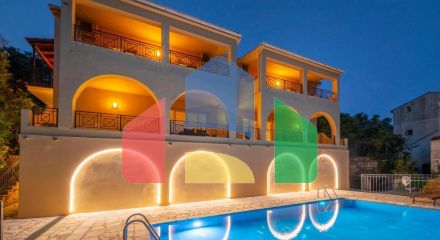 Продаж - Вілла 245 m² на о. Корфу