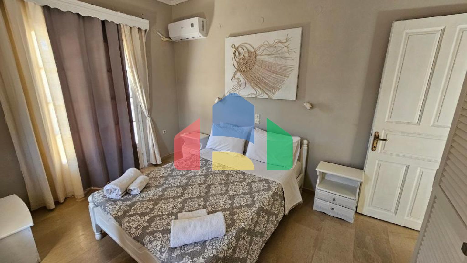 Продаж - Готель 800 m² на о. Корфу