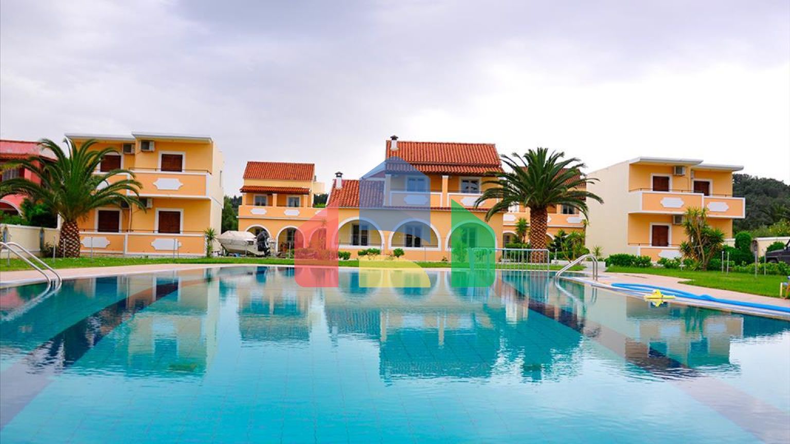 Продаж - Готель 800 m² на о. Корфу