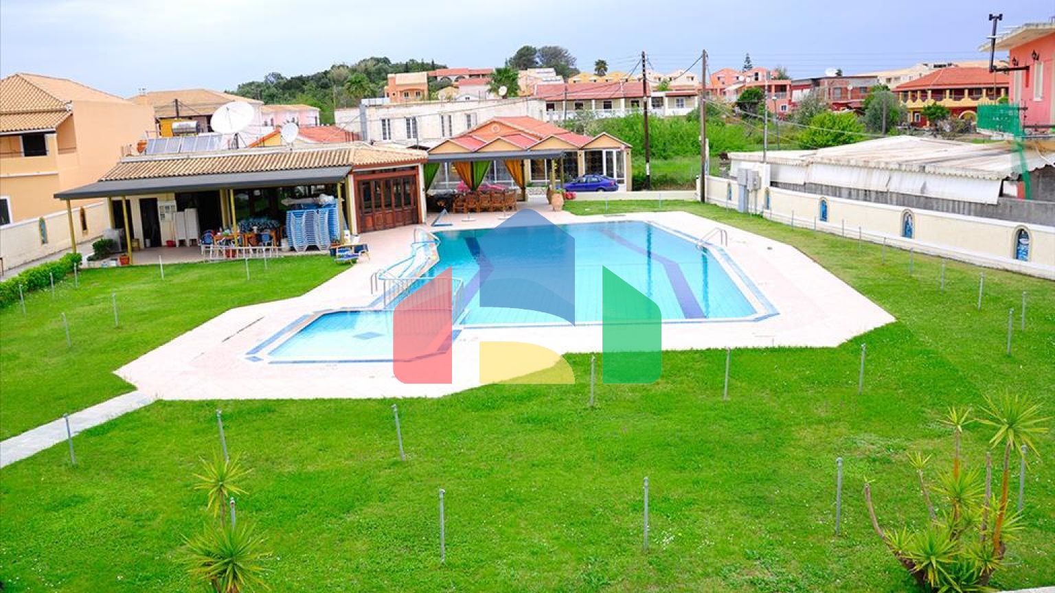 Продаж - Готель 800 m² на о. Корфу