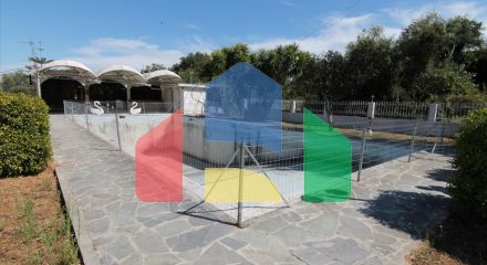 Продаж - Готель 300 m² на о. Корфу