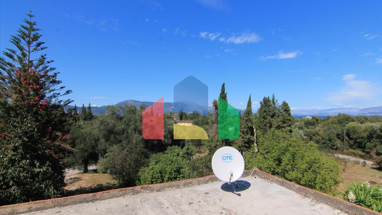 Продаж - Готель 300 m² на о. Корфу