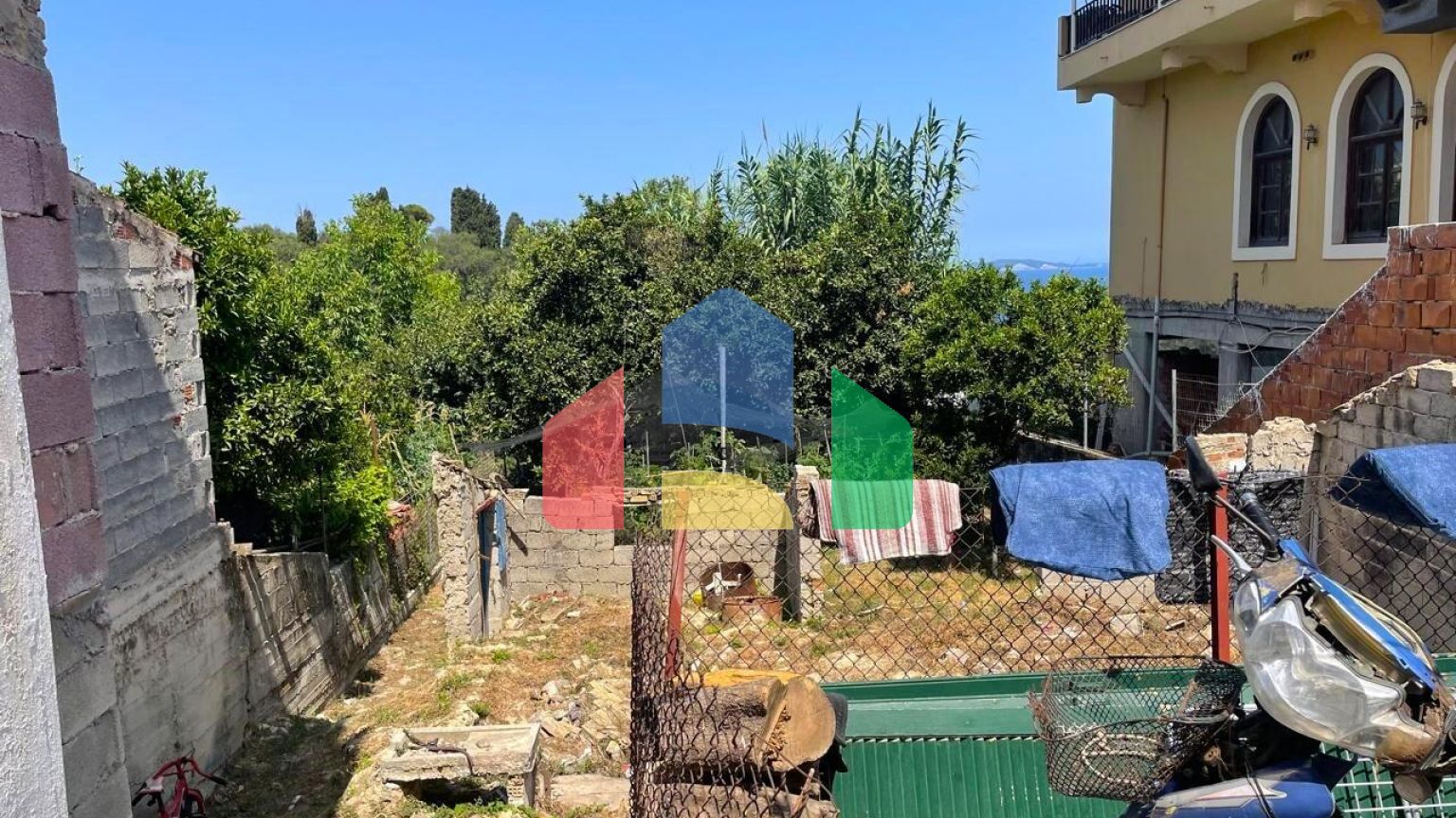 Продаж - Котедж 85 m² на о. Корфу