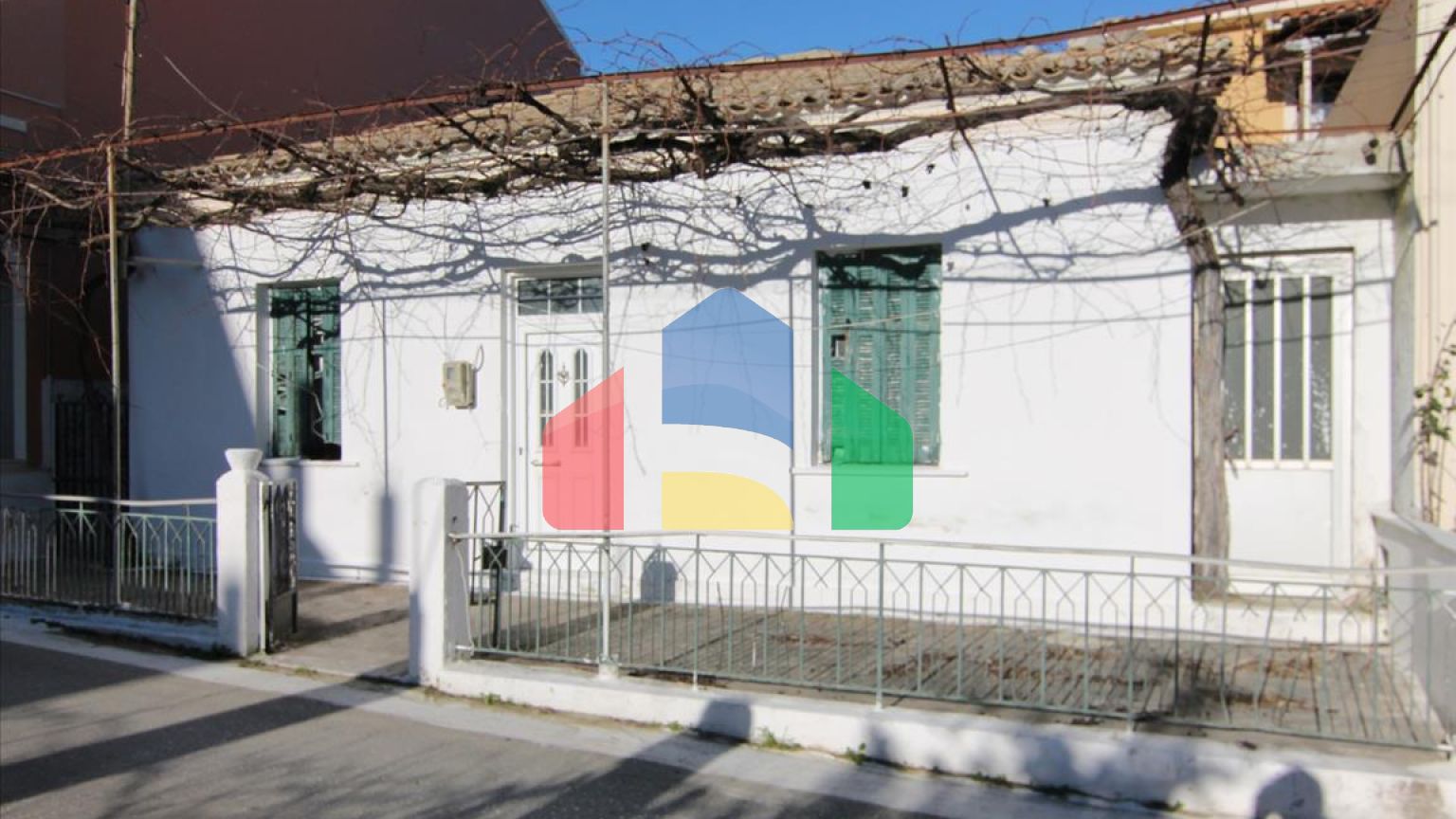 Продаж - Котедж 85 m² на о. Корфу