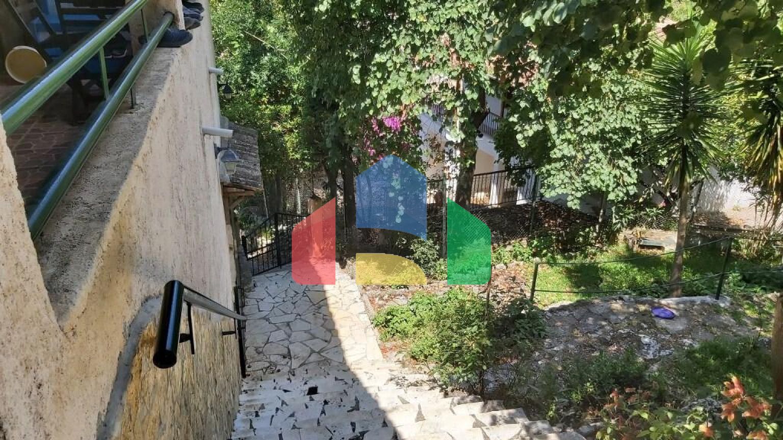 Продажа - Коттедж 105 m² на о. Корфу