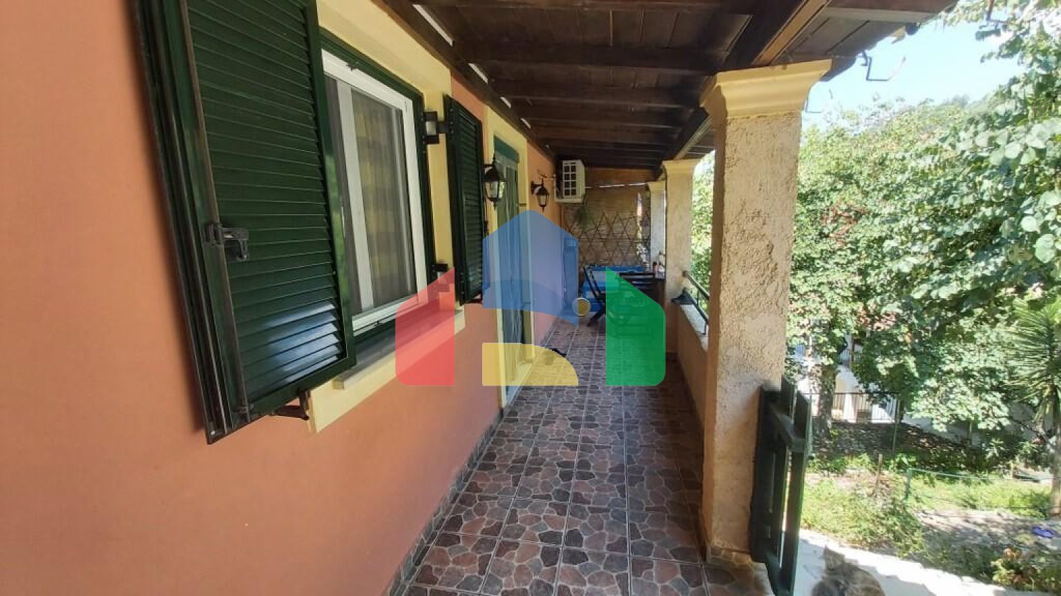 Продажа - Коттедж 105 m² на о. Корфу