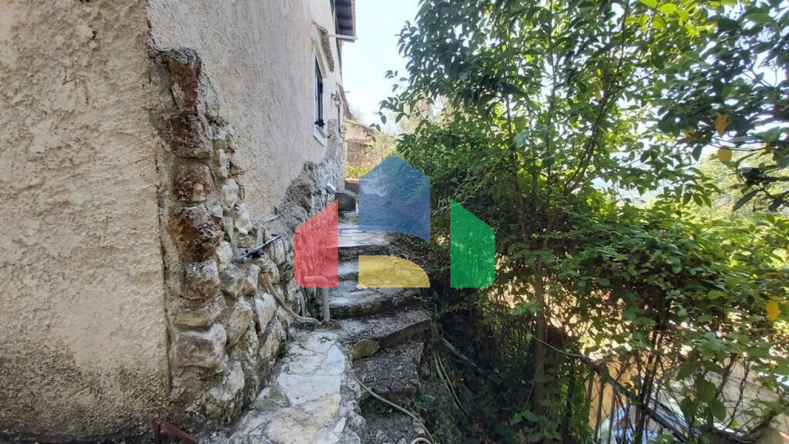 Продажа - Коттедж 105 m² на о. Корфу