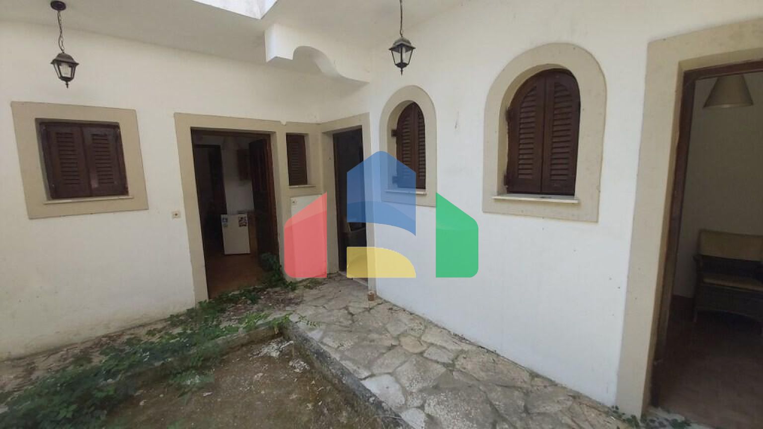 Продаж - Готель 385 m² на о. Корфу