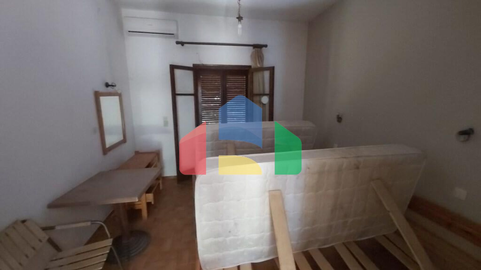 Продаж - Готель 385 m² на о. Корфу