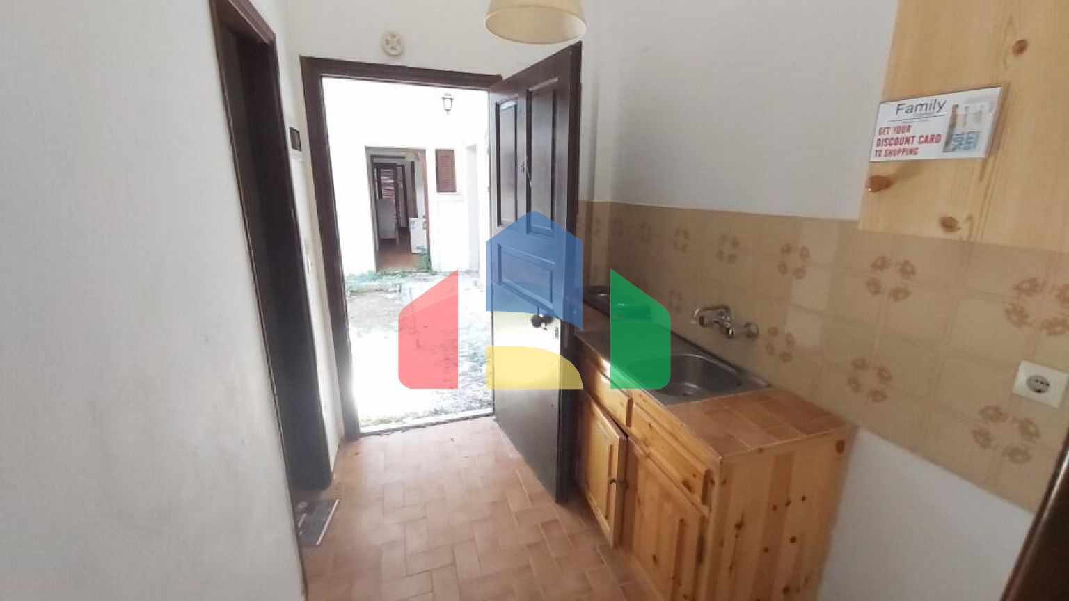 Продаж - Готель 385 m² на о. Корфу