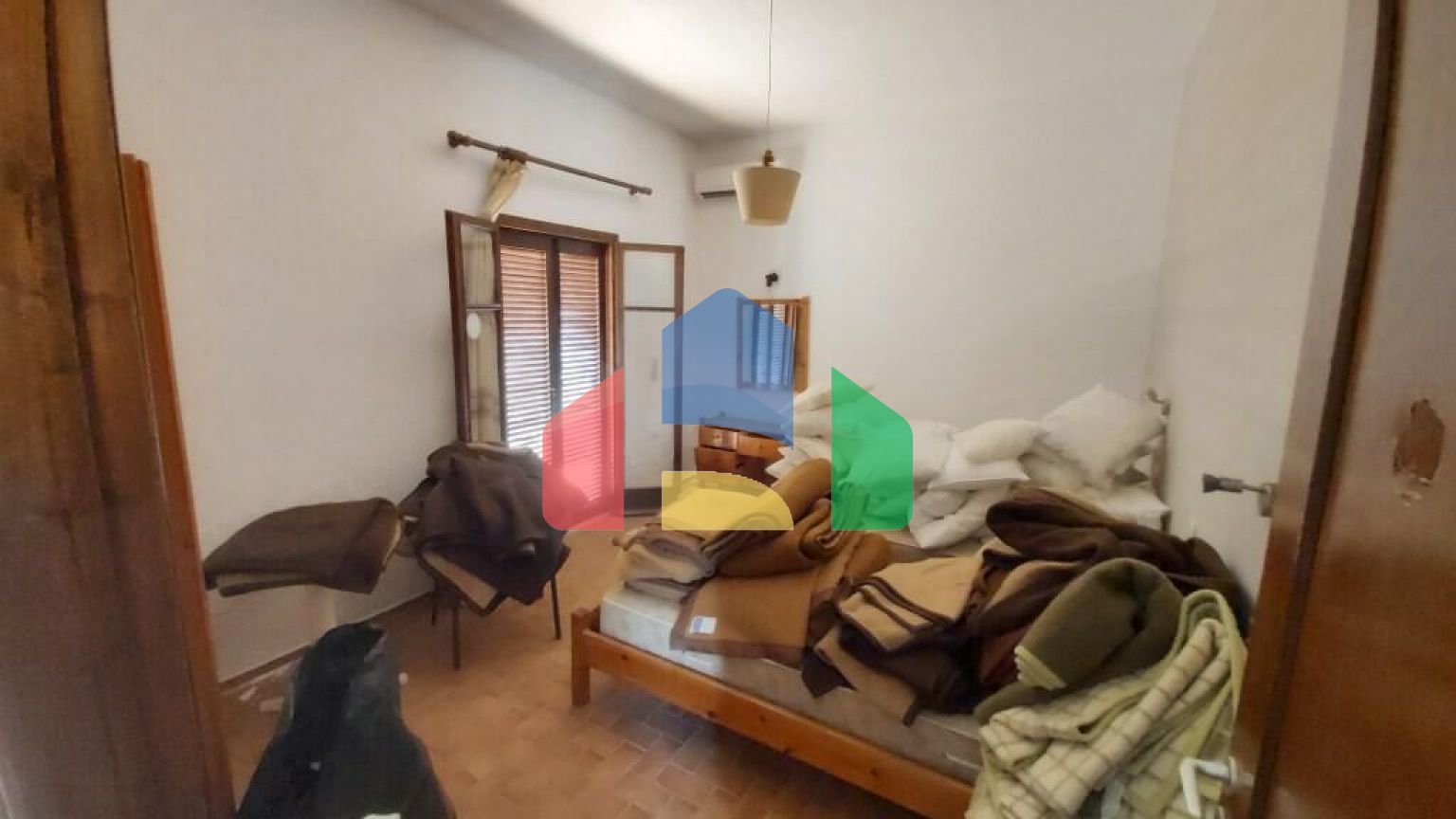 Продаж - Готель 385 m² на о. Корфу