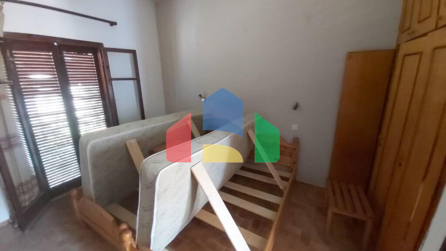 Продаж - Готель 385 m² на о. Корфу