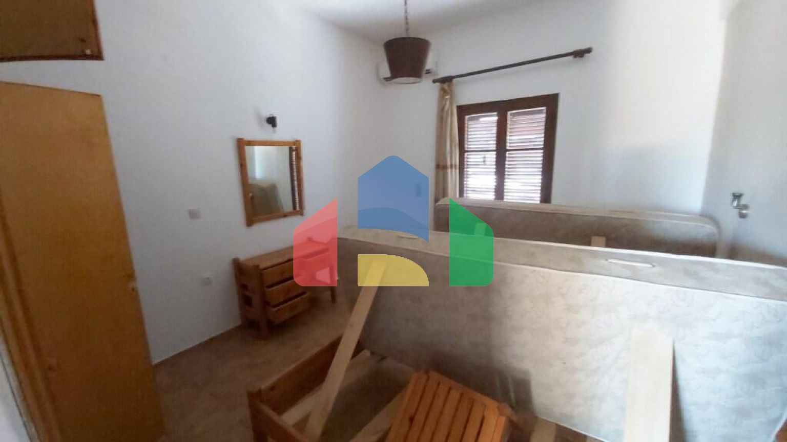 Продаж - Готель 385 m² на о. Корфу