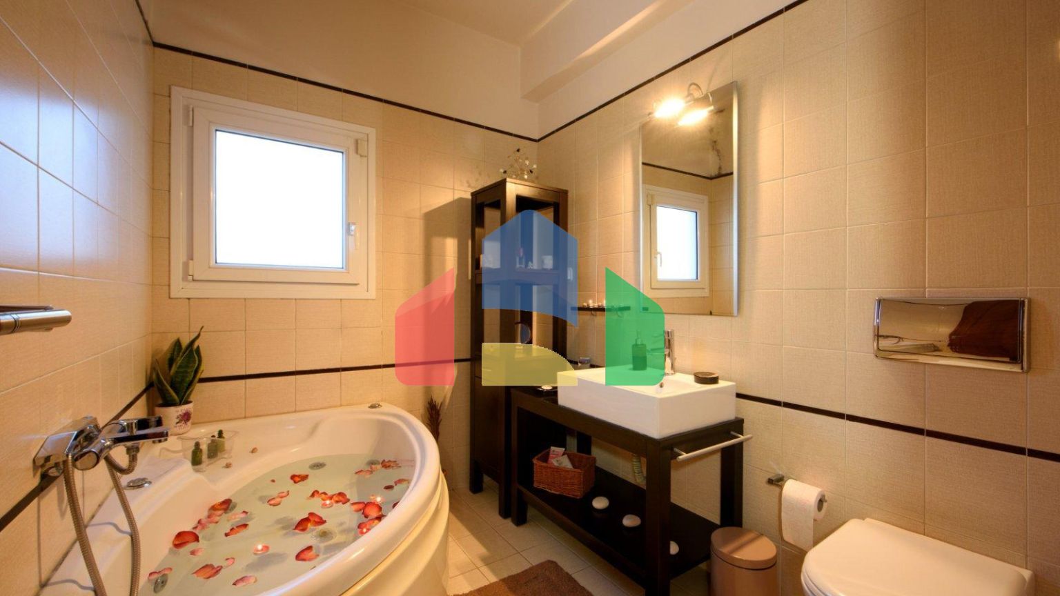 Продаж - Котедж 280 m² на о. Корфу