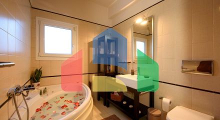 Продаж - Котедж 280 m² на о. Корфу