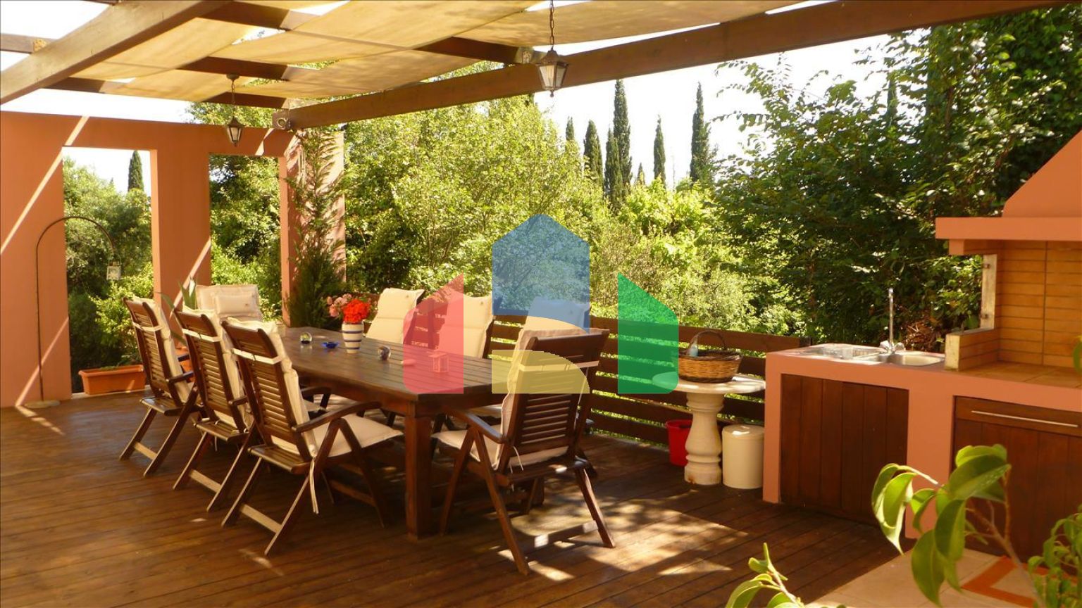 Продаж - Котедж 280 m² на о. Корфу