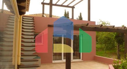 Продаж - Котедж 280 m² на о. Корфу