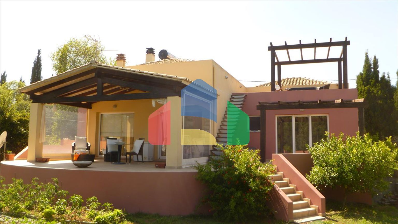 Продаж - Котедж 280 m² на о. Корфу