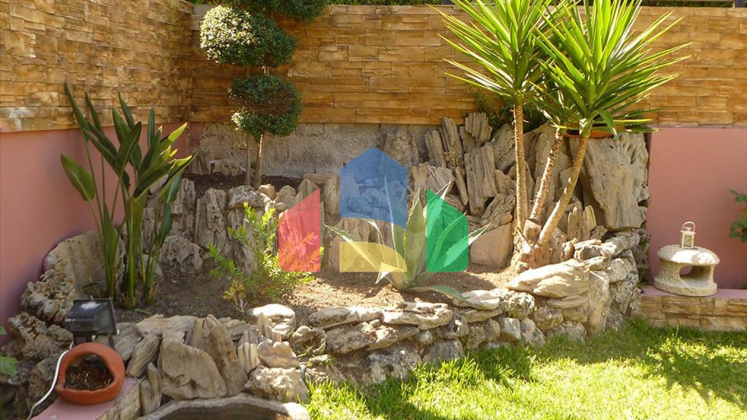 Продаж - Котедж 280 m² на о. Корфу