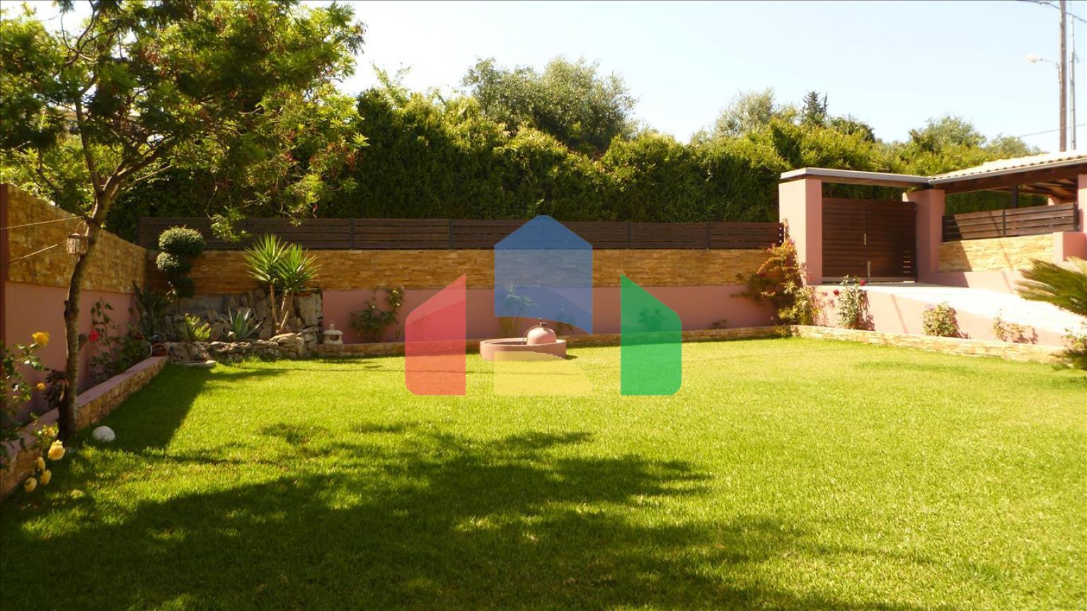 Продаж - Котедж 280 m² на о. Корфу