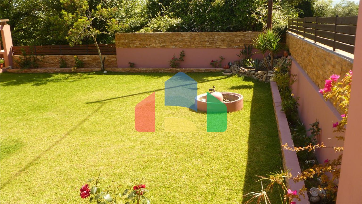 Продаж - Котедж 280 m² на о. Корфу