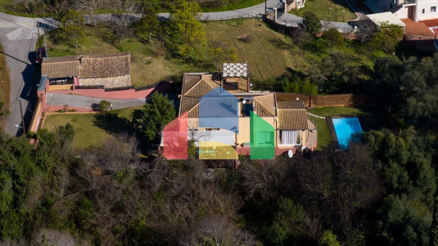 Продаж - Котедж 280 m² на о. Корфу