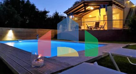 Продаж - Котедж 280 m² на о. Корфу