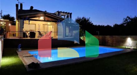 Продаж - Котедж 280 m² на о. Корфу