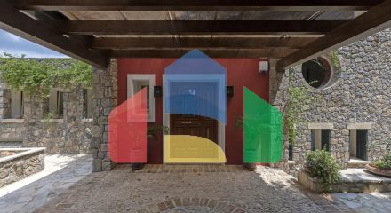 Продаж - Вілла 350 m² на о. Корфу