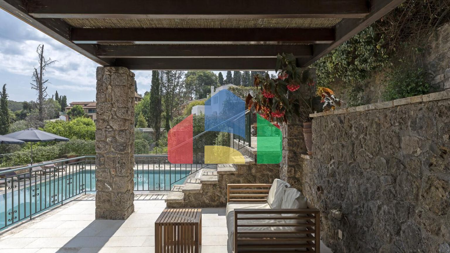 Продаж - Вілла 350 m² на о. Корфу