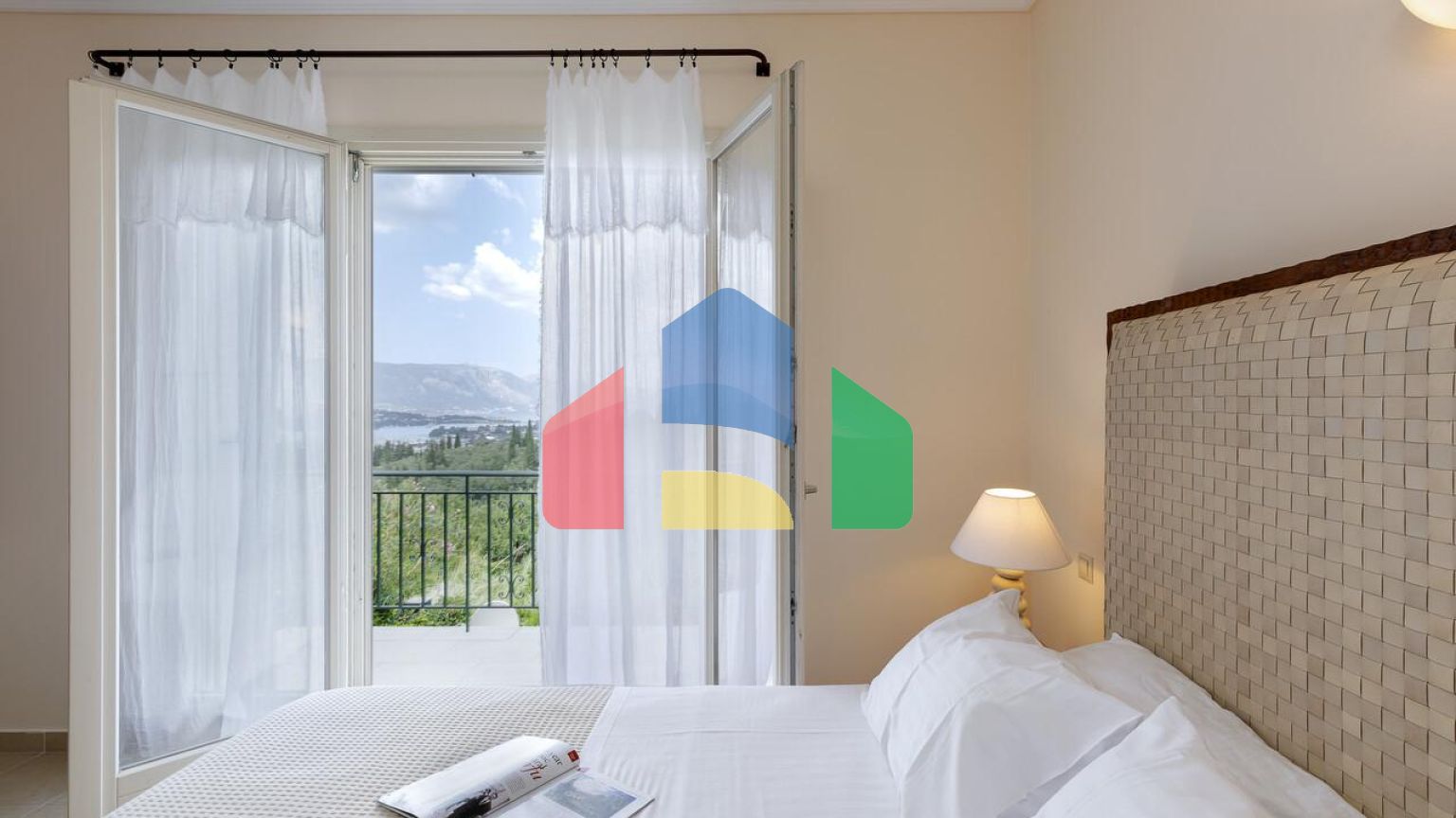 Продаж - Вілла 350 m² на о. Корфу