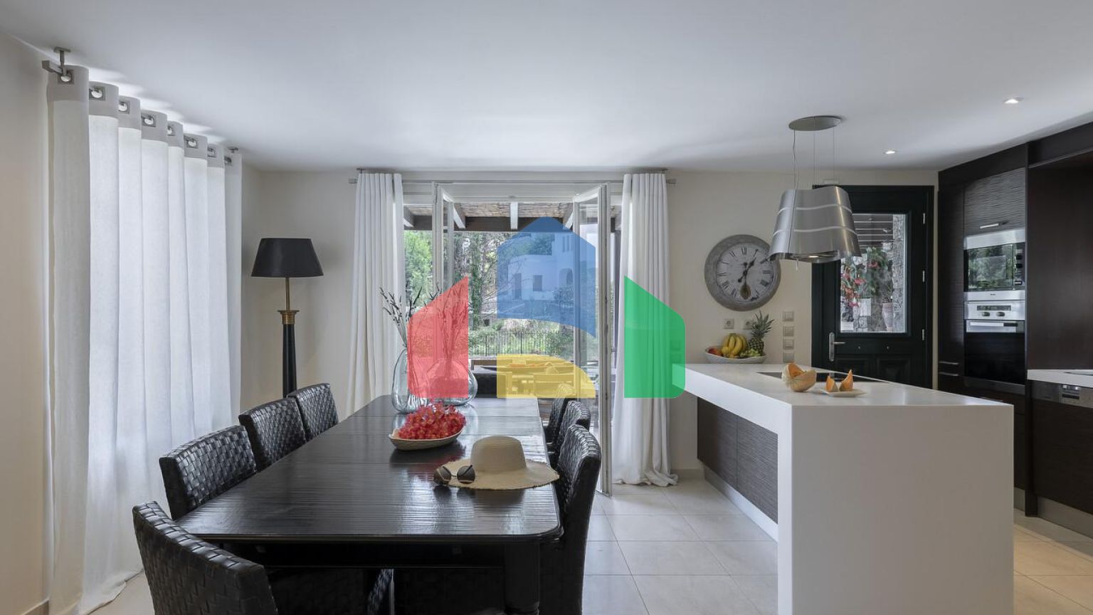 Продаж - Вілла 350 m² на о. Корфу