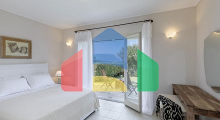 Продаж - Вілла 350 m² на о. Корфу