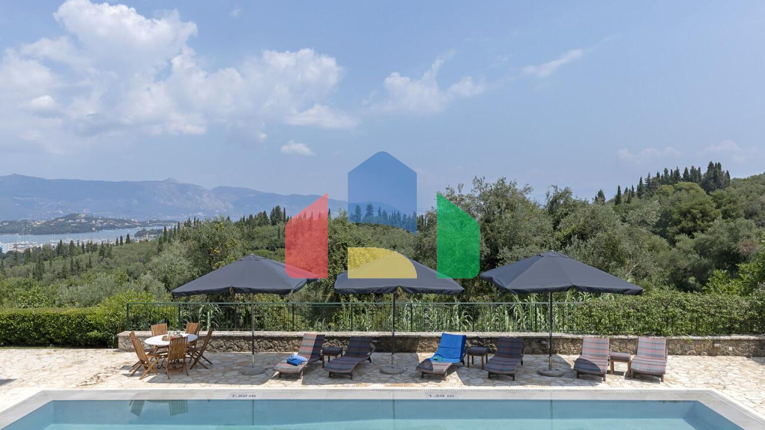 Продаж - Вілла 350 m² на о. Корфу