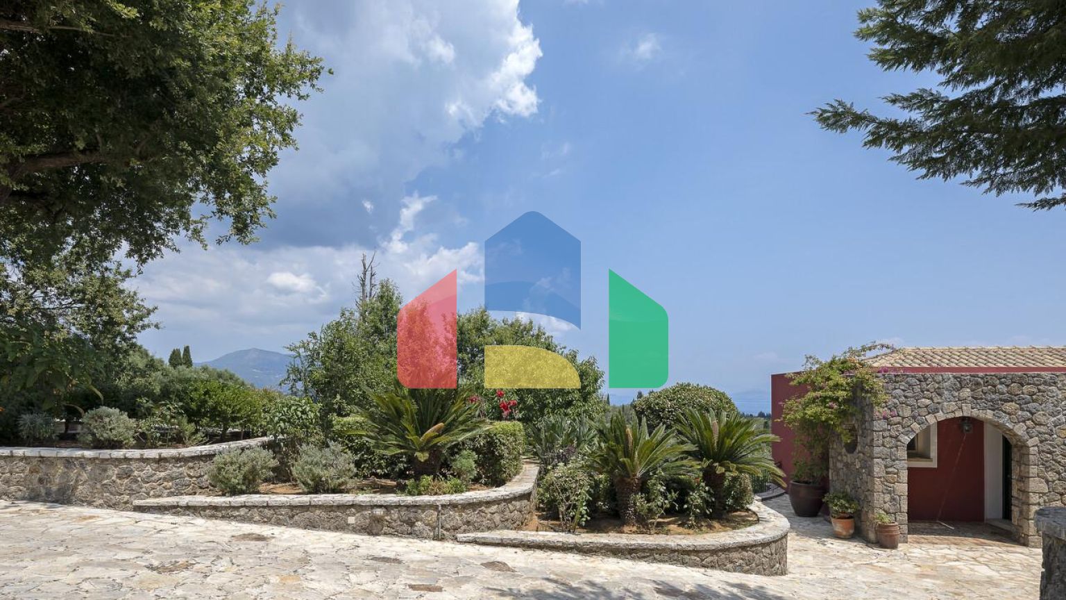 Продаж - Вілла 350 m² на о. Корфу