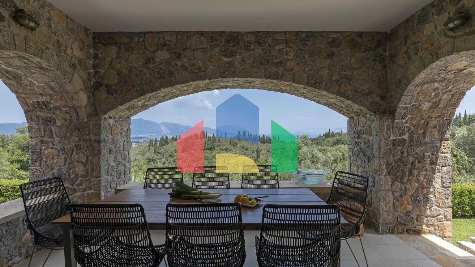 Продаж - Вілла 350 m² на о. Корфу